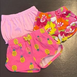3 girl shorts 3-9 months